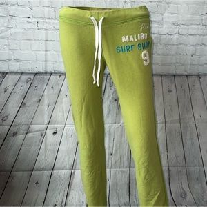 hollister green malibu pants size M
